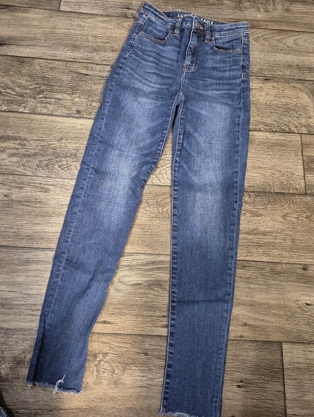 American Eagle Women's Blue Skinny Jeans Super Stretch (Size 0 Regular)